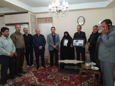 دیدار شهردار منطقه ۳ تبریز با خانواده معظم شهید والامقام مهدی بزرگی