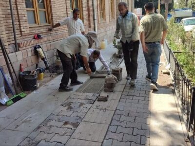 اصلاح سنگفرش پیاده روها در خیابان دارایی