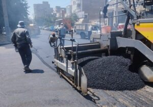 آسفالت‌ریزی چهار هزارو ۳۷ تنی شهرداری منطقه ۷ تبریز طی هفته گذشته