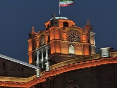 اتمام عملیات نورپردازی عمارت تاریخی ساعت در ضلع شمالی