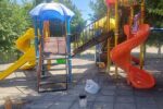 نوسازی و بازسازی وسایل بازی کودکان در بوستانهای سطح منطقه ۸