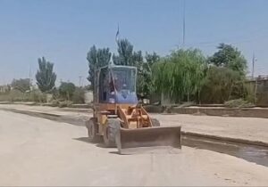 لایروبی مهرانهرود و بارگیری ۱۴۰ تن لجن و ماسه طی چند روز اخیر