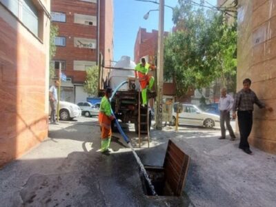 تداوم عملیات پاکسازی و لایروبی در سطح منطقه ۱۰ تبریز