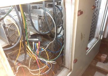 تعرض به سرمایه‌های ملی و امنیت انرژی کشور؛ کشف و ضبط ۱۴ دستگاه ماینر غیرمجاز در تبریز