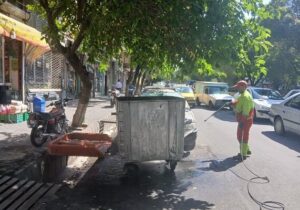 تداوم عملیات شست‌وشو، گندزدایی و آهک‌پاشی باکس‌های پسماند در تبریز