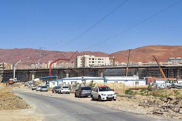 بتن‌ریزی مرحله چهارم عرشه پل شهید حیدری با حجم ۷۰۰ مترمکعب