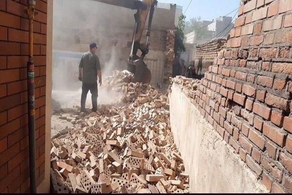 تعطیلی ۱۱۵ مورد ساختوساز غیر مجاز در منطقه ۴ تبریز تعطیلی ۱۱۵ مورد ساختوساز غیر مجاز در منطقه ۴ تبریز