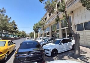 تشکیل گشت مشترک برای رفع سد معبر نمایشگاههای خودرو در تبریز