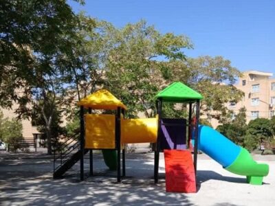 توسعه زیرساختهای تفریحی در منطقه ۷ تبریز؛ نصب مجموعه بازی کودکان در پارک رازی