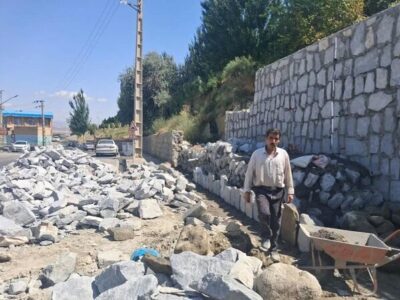 دیوار سنگی پارک رواسان تکمیل شد