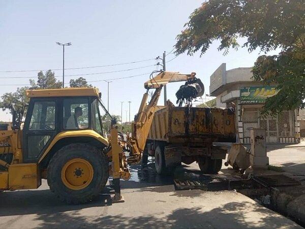 عملیات لایروبی و پاکسازی کانال اخماقیه در منطقه ۷ تبریز