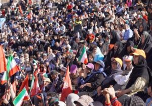 همایش بزرگ کوهروی خانوادگی در تبریز به مناسبت هفته دفاع مقدس برگزار شد