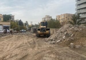 احداث دیوار و ادامه تسطیح مسیرگشائی خیابان گلستان