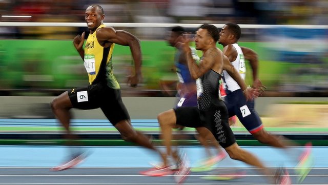 عکس لبخند «بولت» به یادماندنی ترین عکس المپیک ریو / عکس