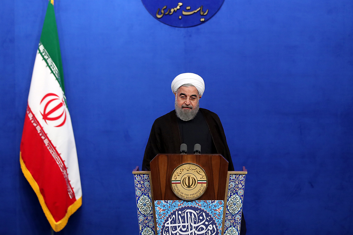 ملت ایران در برابر همه فشارها مقتدرانه روی پای خود ایستاده است