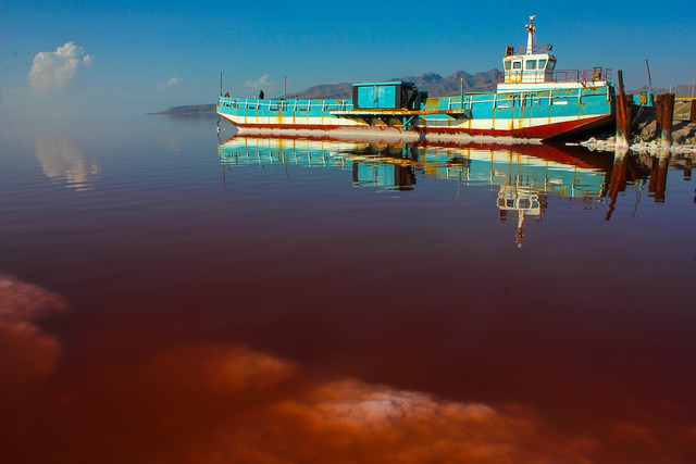 خشکی دریاچه ارومیه محیط زیست منطقه را تحت تاثیر قرار می‌دهد