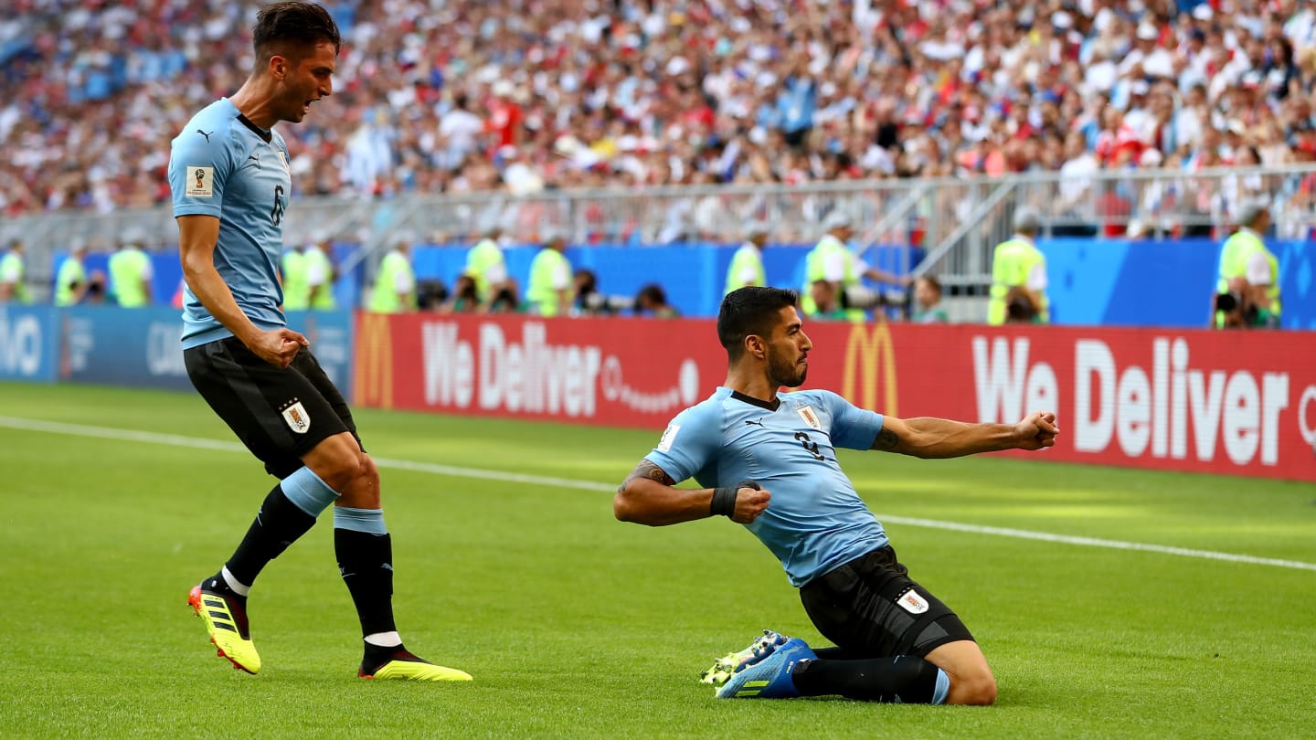 اروگوئه ۳- روسیه صفر؛ اروگوئه مقابل چشمان میزبان صدرنشین شد