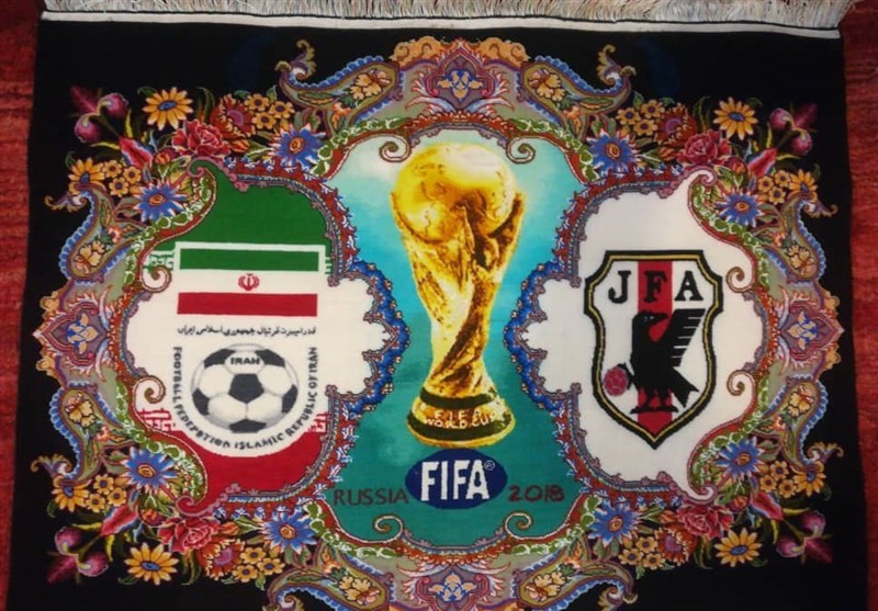 اهدای فرش از سوی رئیس فدراسیون فوتبال ایران به همتای ژاپنی + عکس