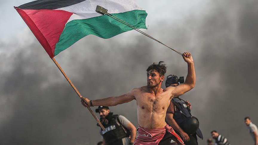 عکس که به سمبل جدید مقاومت مردم فلسطین تبدیل شد