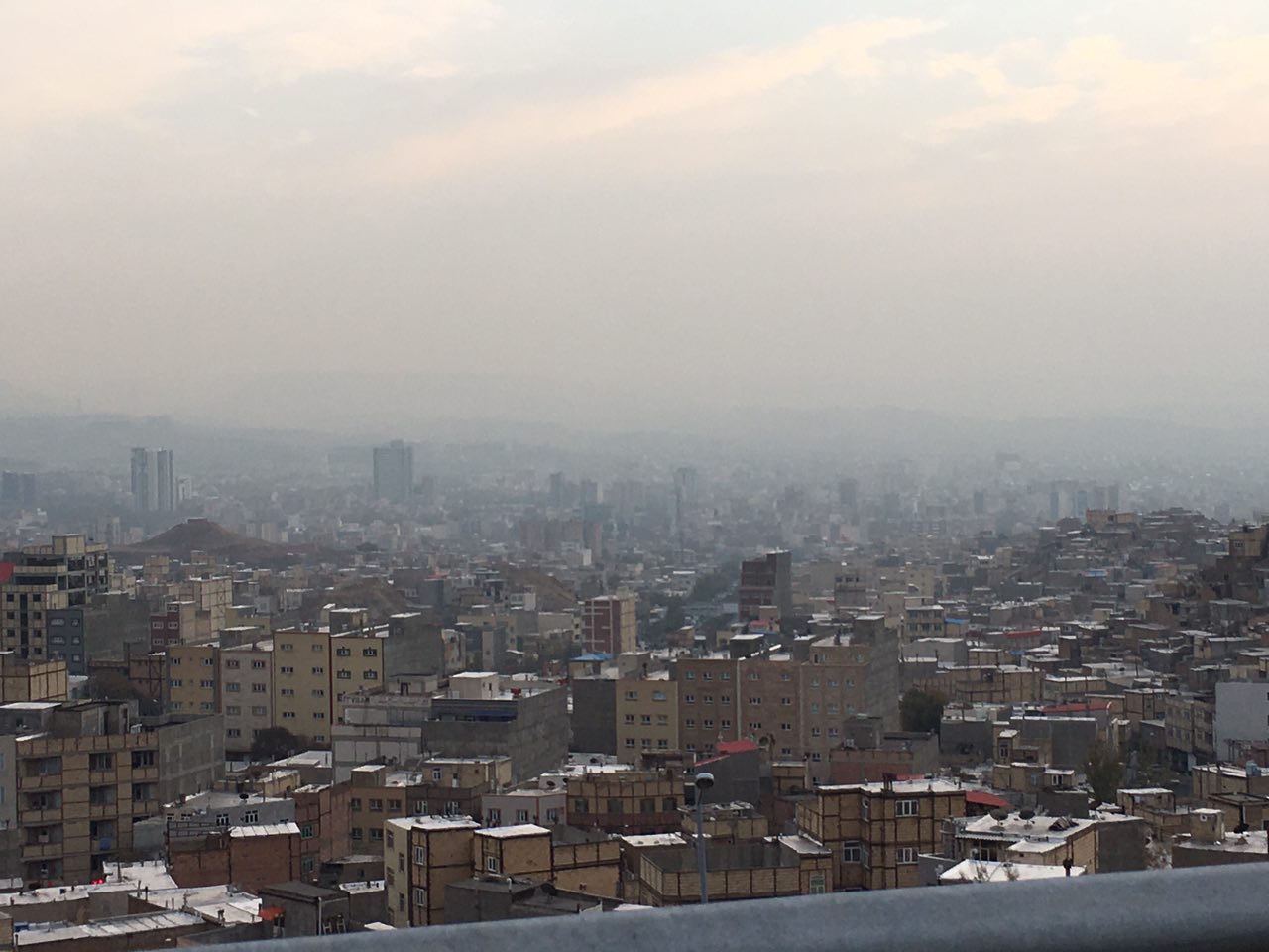 آلودگی هوا مدارس ۵ شهر آذربایجان‌شرقی را به تعطیلی کشاند
