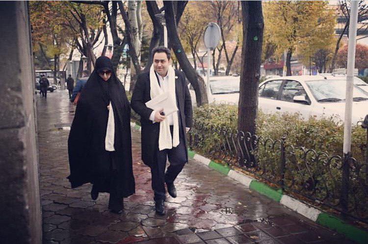 حضور داماد رئیس جمهور در فرمانداری تبریز برای ثبت نام در انتخابات مجلس