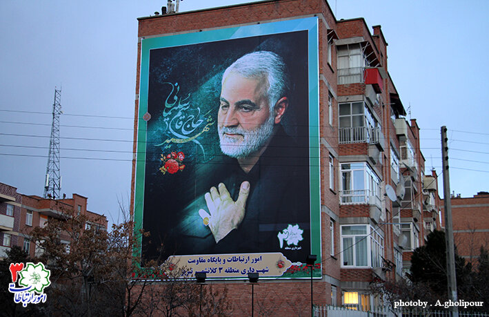 نصب بزرگترین تصویر شهید سپهبد قاسم سلیمانی در شهر تبریز بر روی دیوار