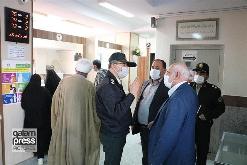بازدید سرزده مدیرکل بازرسی سازمان قضایی نیروهای مسلح از پلیس اطلاعات و امنیت و یگان امداد انتظامی استان قم