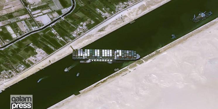 رویترز: وزش باد شدید کشتی «اور گیون» را به حالت سابق بازگرداند