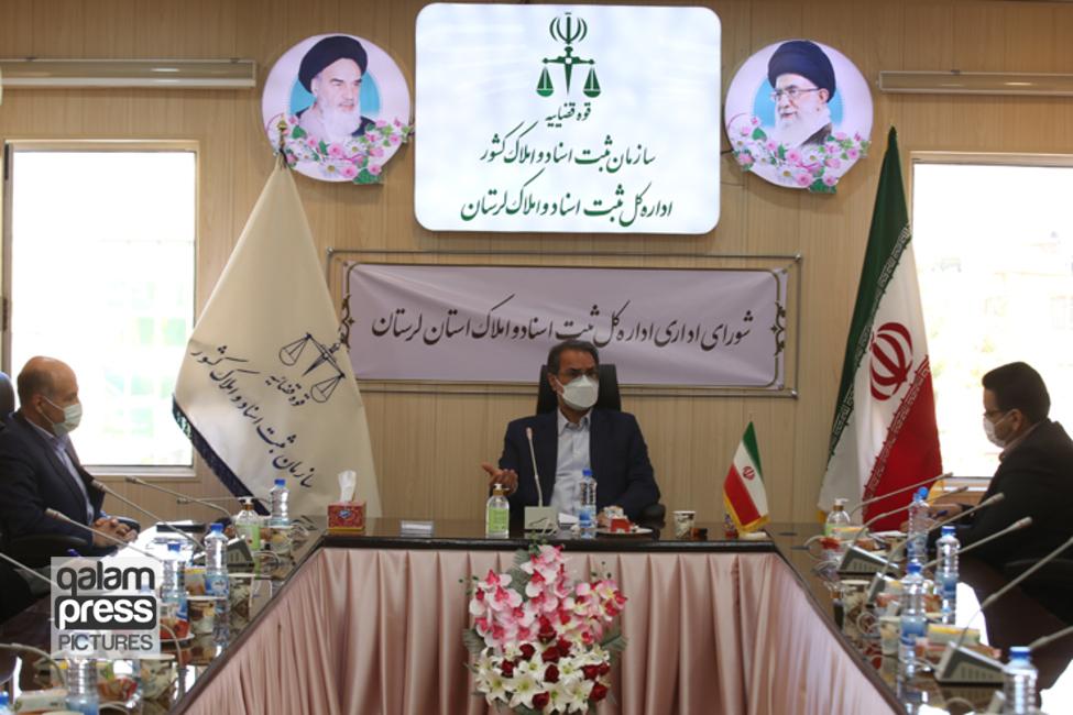 رییس سازمان ثبت اسناد کشور: سال ۹۹ چهار برابر چهار دهه گذشته در کاداستر کار شد / رشد ۲ برابری وصول معوقات بانکی در سال گذشته