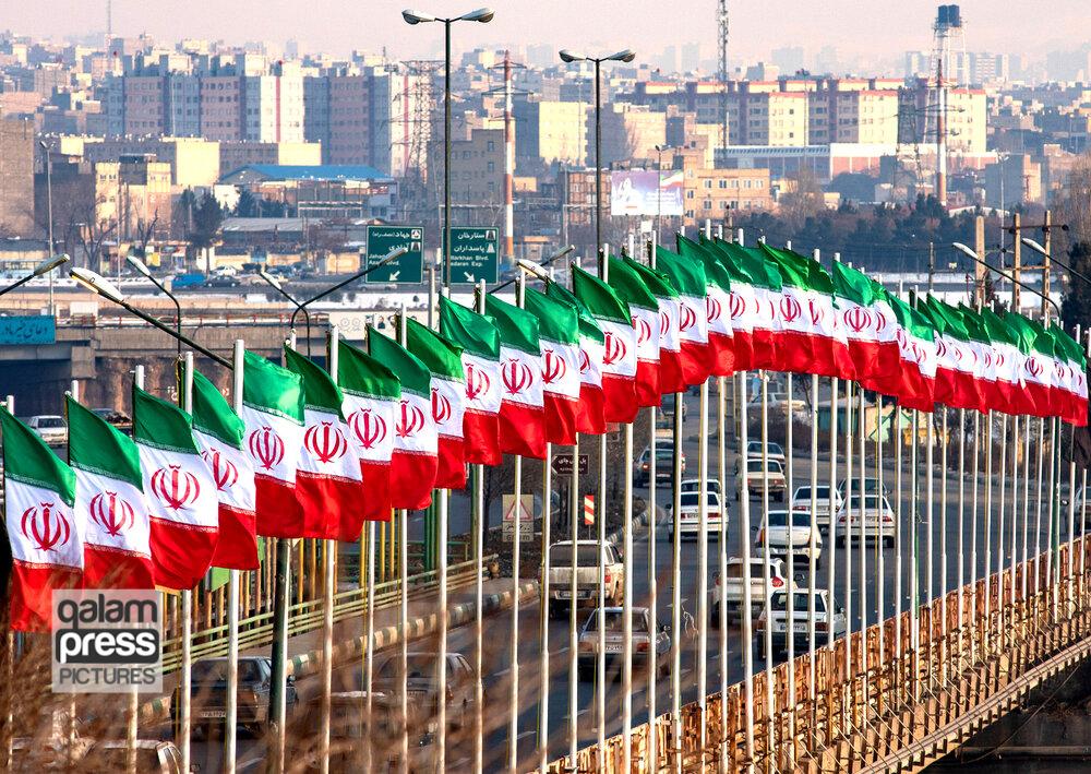 پرچم‌های جمهوری اسلامی ایران سطح منطقه ۴ تعویض و نوسازی شد