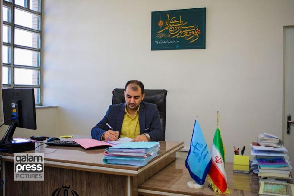 صدور ۱۲۰۰ حکم جایگزین حبس تنها در سال ۹۹ از سوی یک قاضی/ احکام جایگزین حبس امکان اصلاح و بازپذیری مجرم را مهیا میکند