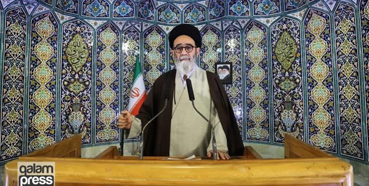 انتقاد آل هاشم از خرید کادو برای مسوولان با پول بیتالمال