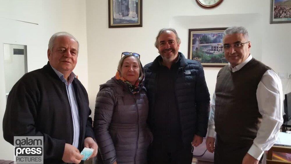فعالیت مداوم همکاران گردشگری منطقه ۸ در دفتر گردشگری بازار تبریز