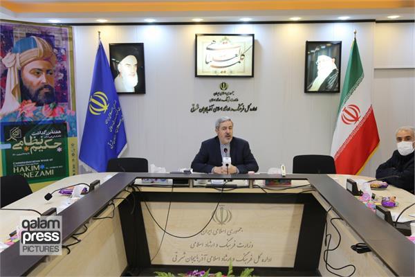 ما با دنیا با زبان فرهنگ سخن میگوییم