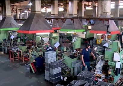 فیلم/ چرخش چرخ‌های تولید با بلبرینگ ایرانی/ بازگشت کارخانه ورشکسته به چرخه تولید پس از ۱۵ سال