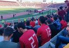 حاشیه بازی تراکتور و پرسپولیس| پرتماشاگرترین مسابقه فصل لیگ برتر در تبریز/ اعتراض هواداران تراکتوری به گل‌محمدی