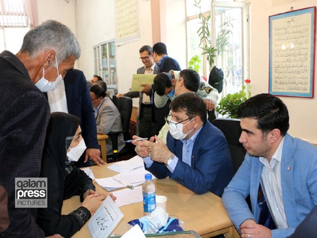 دیدار مردمی رئیس کل دادگستری آذربایجان شرقی در مسجد امام خمینی (ره) گوگان برگزار شد