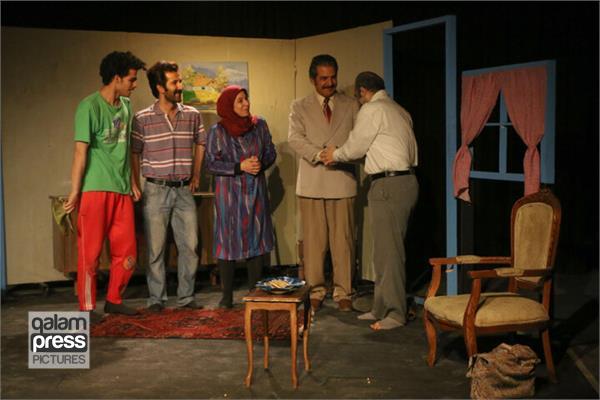 اجرای همزمان هشت نمایش در تبریز