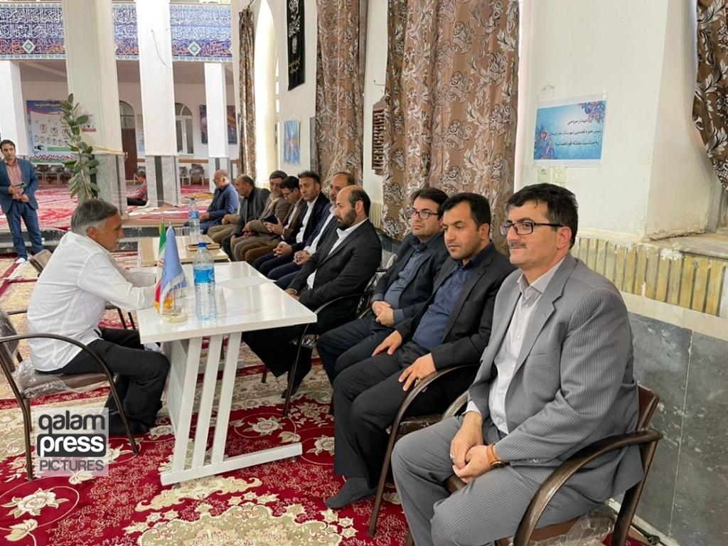 میز خدمت رئیس دادگستری شهرستان چاراویماق آذربایجان شرقی به مناسبت هفته قوه قضاییه برگزار شد