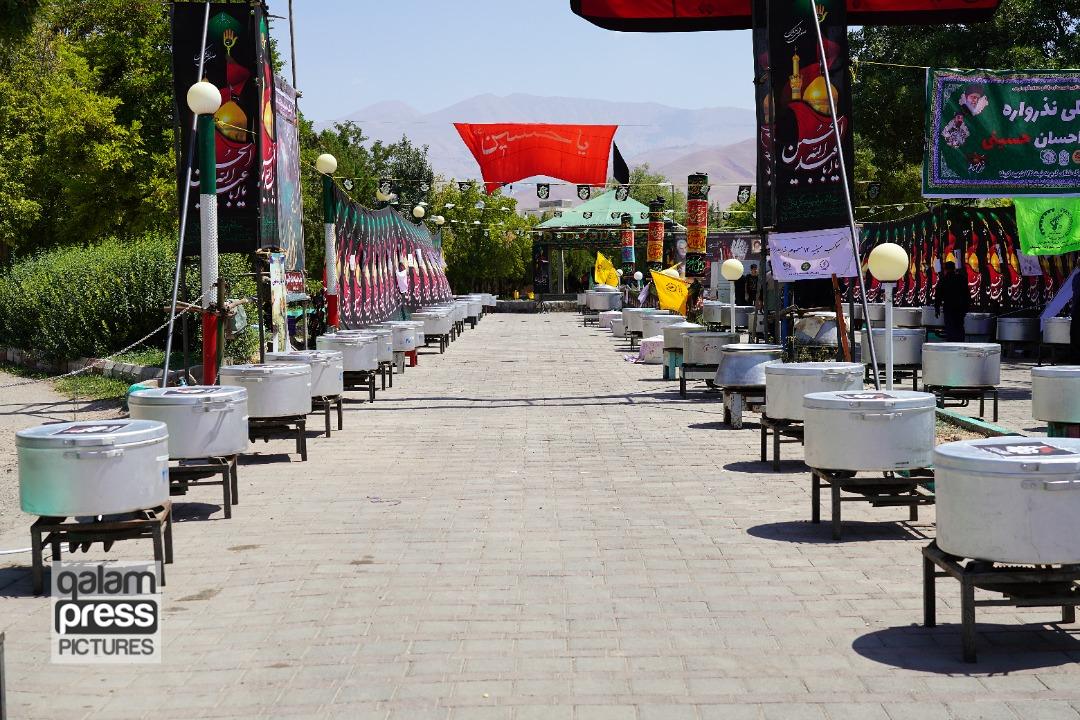 برگزاری نذرواره ۷۲ خوان احسان حسینی در منطقه آزاد ارس