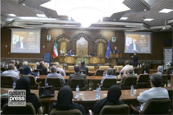 کتاب "ادبیات مشروطه" در تبریز رونمایی شد