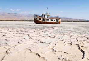 همسایگی دریاچه ارومیه و وان  ترکیه با دو سرنوشت متفاوت