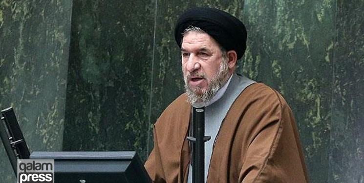 دموکراتها و جمهوریخواهان دو لبه قیچی هستند
