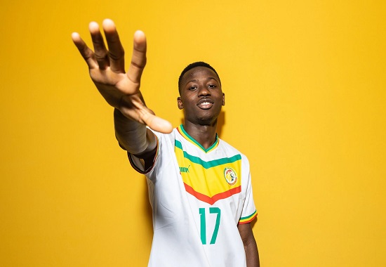 تصویری عجیب از بازیکن سنگال که سوژه رسانه ها شد‌