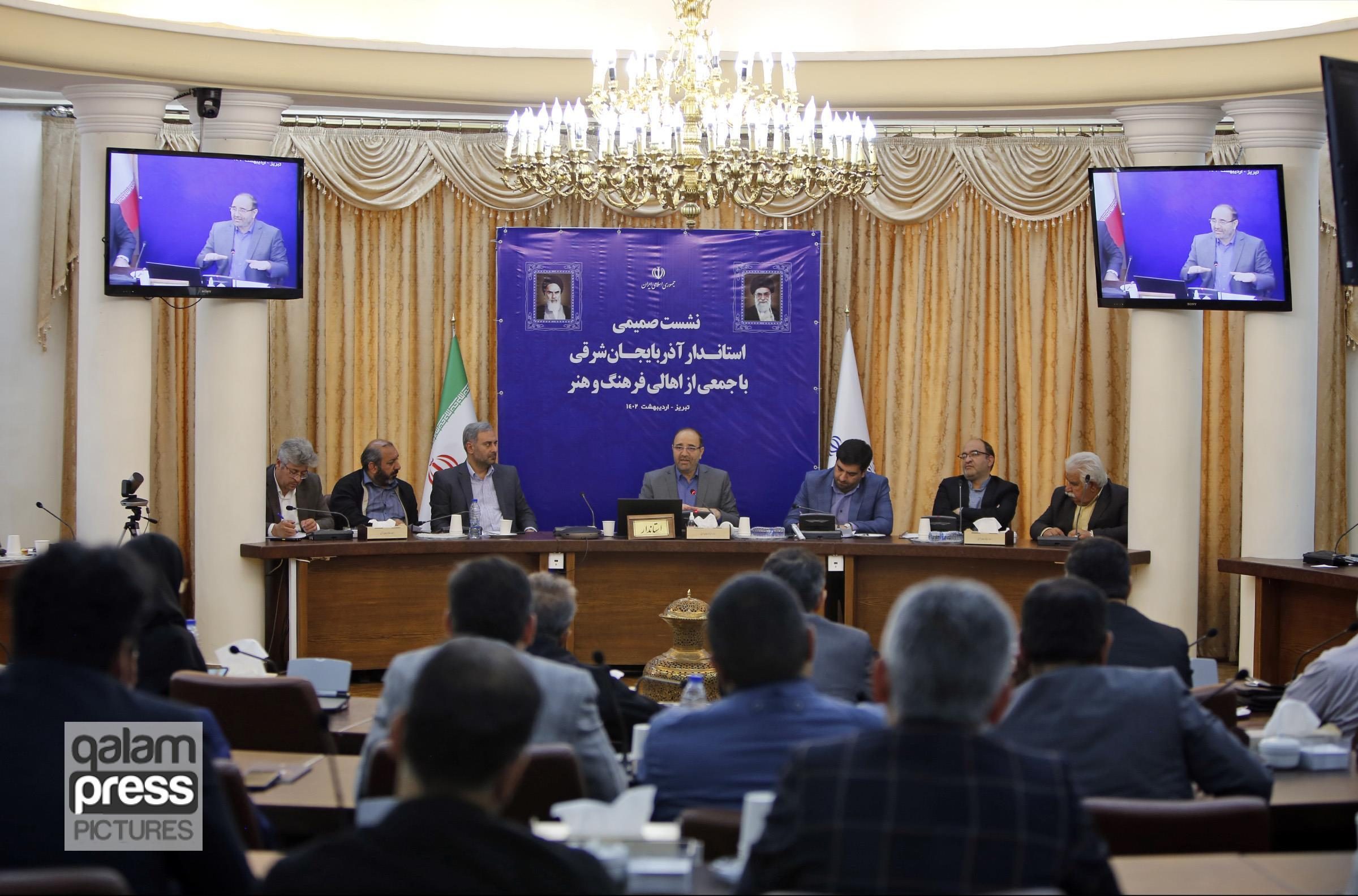 وجود چهرههای بالنده، بزرگترین وجه تمایز تبریز با شهرهای دیگر است/ جایگاه نرمافزاری جامعه را باید احیا کنیم
