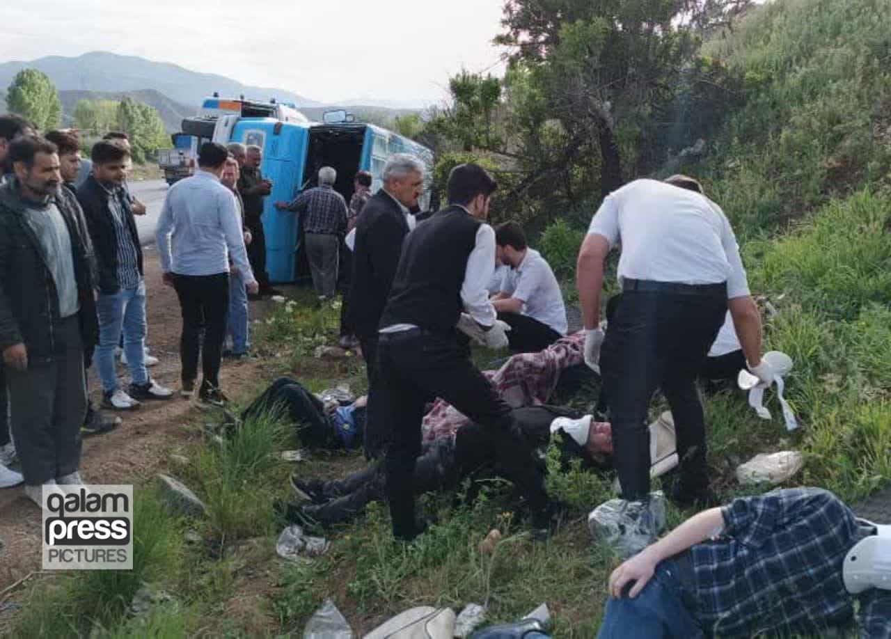 واژگونی مینیبوس در محور تبریز مرند ۱۰ مصدوم برجای گذاشت