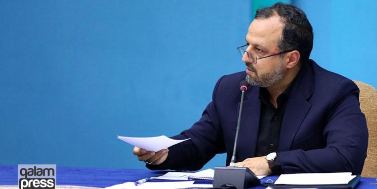 وزیر اقتصاد: مدیران بانکی متخلف از ابلاغیه اعتبارسنجی وامهای خرد برکنار میشوند