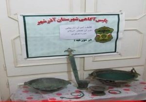 کشف اشیا عتیقه دوره صفوی در آذرشهر