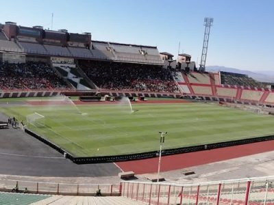 حضور ۱۰ هزار تماشاگر در ورزشگاه یادگار