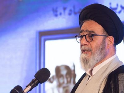 آلهاشم: این روزها کارمان شده پاسخ دادن به تلفنهای مردم که فلان جا برق قطع شده و فلان جا آب نیست
